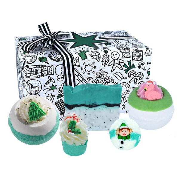A White Christmas Bomb Cosmetics gift set - Toys4you